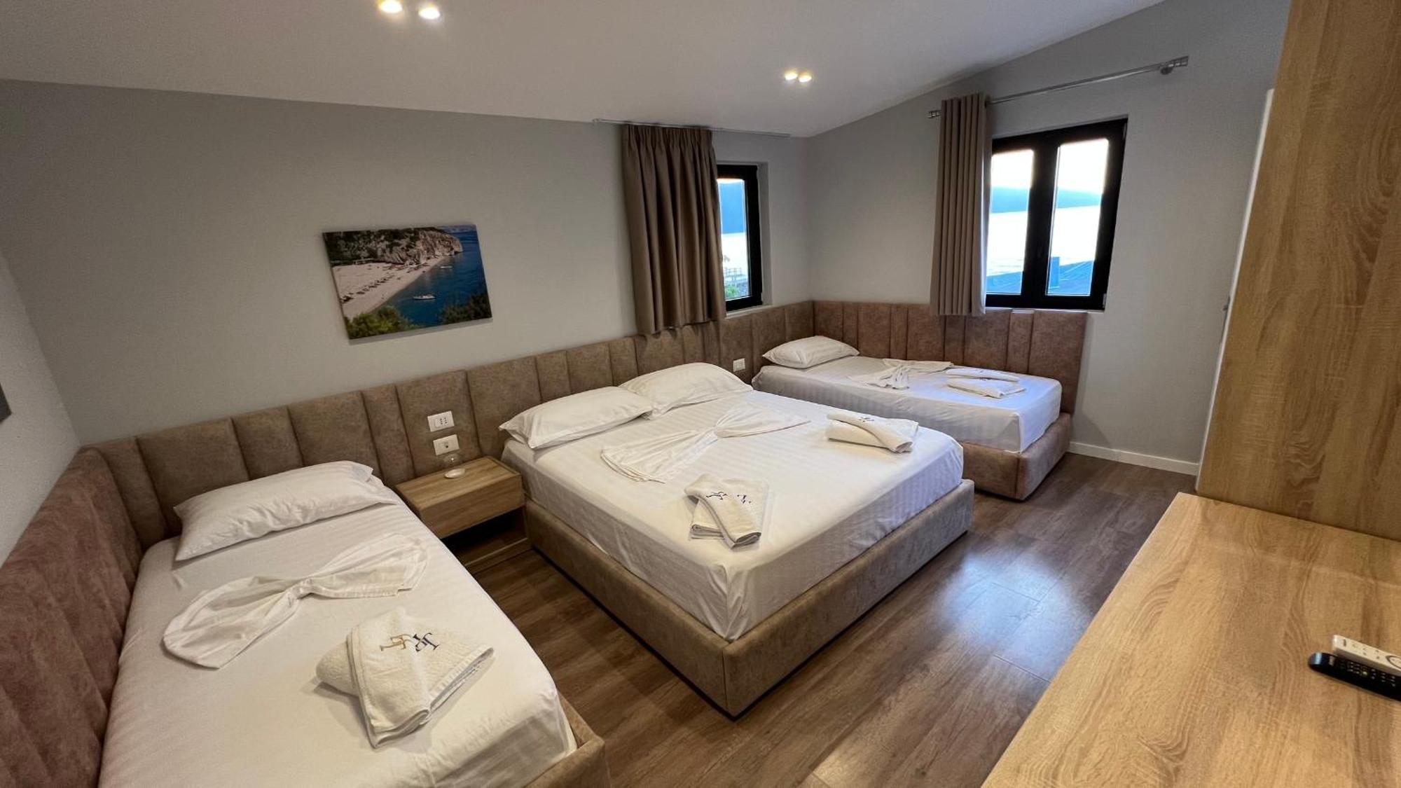 Villa Tramonto Vlore Radhimë Exterior foto