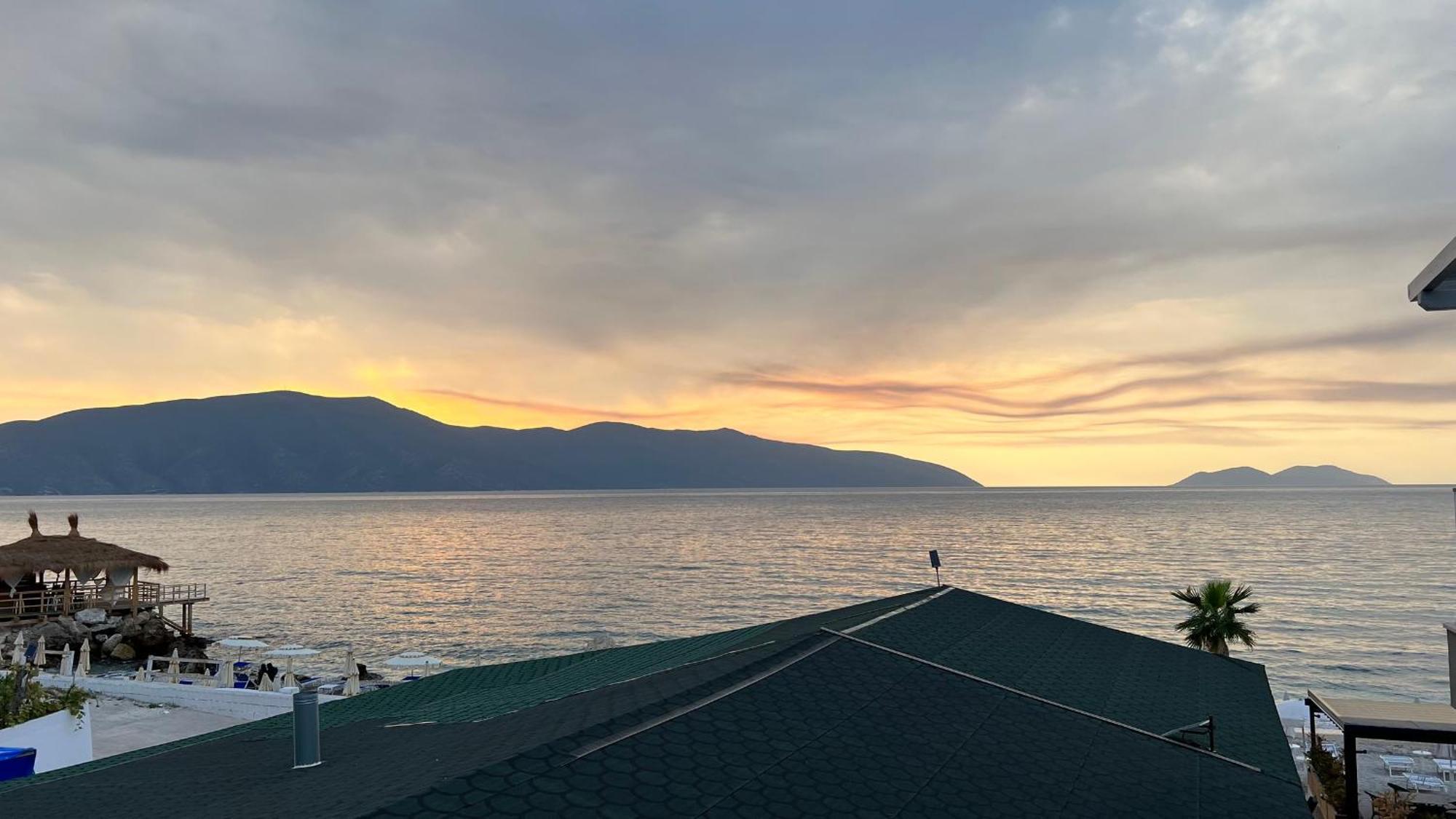 Villa Tramonto Vlore Radhimë Exterior foto
