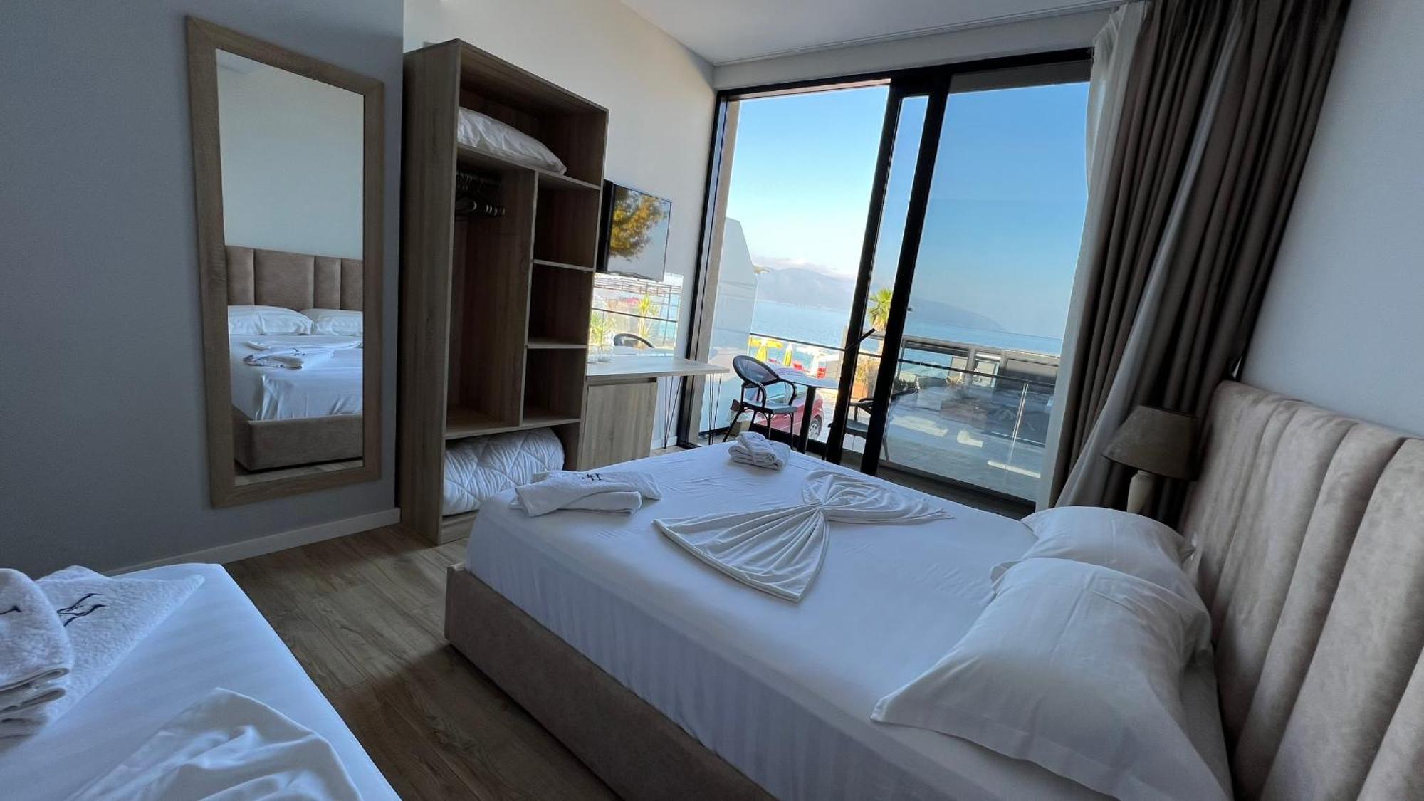 Villa Tramonto Vlore Radhimë Exterior foto